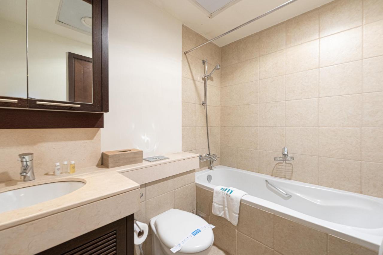 Fam Living - The Residences Tower - Burj Khalifa & Fountain Views 두바이 외부 사진